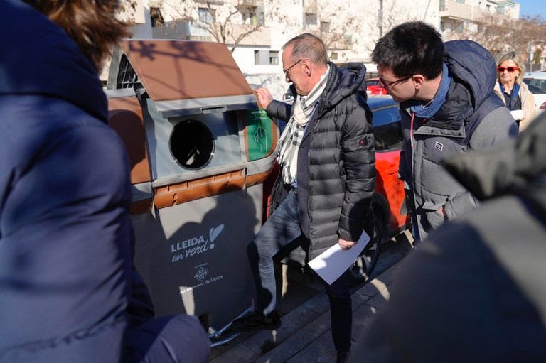 We continue implementing electronic locks in organic containers in Lleida